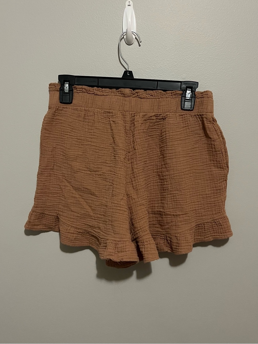 Show Me Your Mumu Women's Brown Ruffle Hem Pull-On Elastic Waist Shorts M